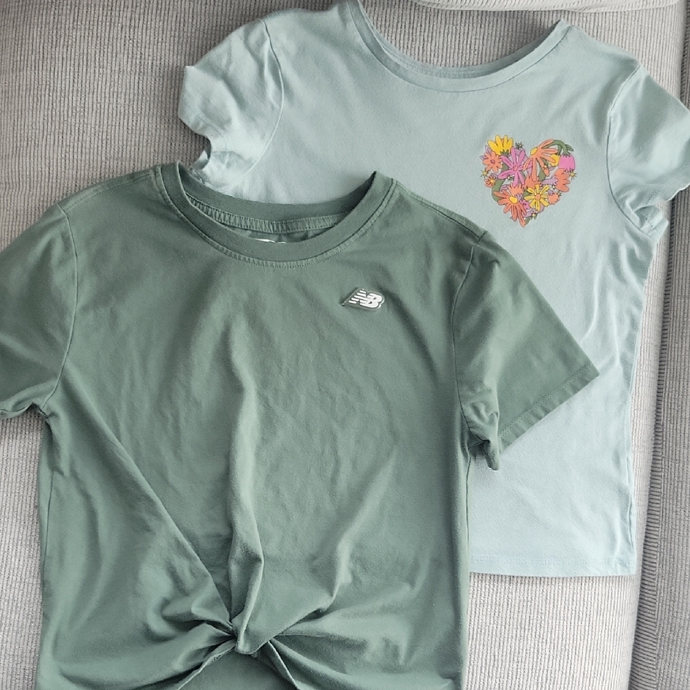 New Balance Women's Olive Knot Front Tee